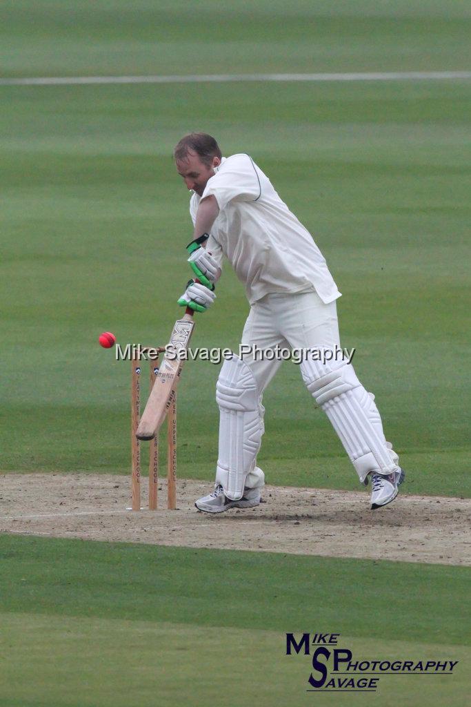 20170627-0842.jpg - Matt Hancock MP at Lashings All Stars vs House Of Commons & Lords, 26th June 2017 Grenfell Tower Fundraising Cricket Event at Latymer Upper School Playing Fields, London.