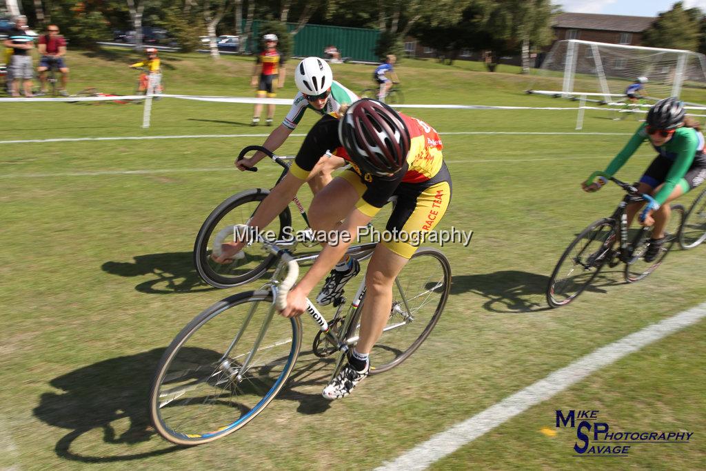 20170806-0936.jpg - Medway Velo Grass Track Event 06-Aug-2017.