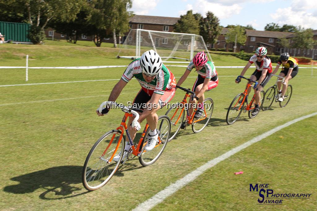 20170806-0958.jpg - Medway Velo Grass Track Event 06-Aug-2017.