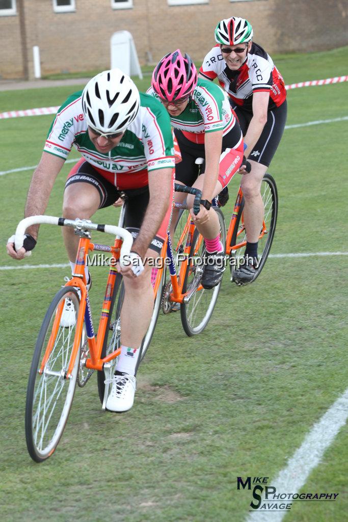 20170806-1085.jpg - Medway Velo Grass Track Event 06-Aug-2017.