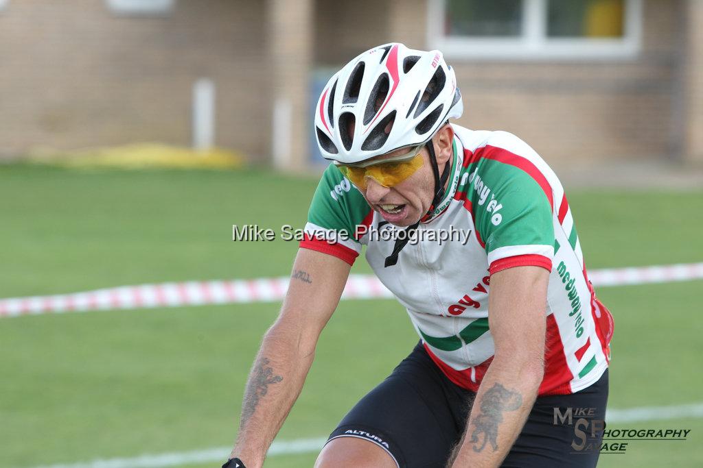 20170806-1096.jpg - Medway Velo Grass Track Event 06-Aug-2017.