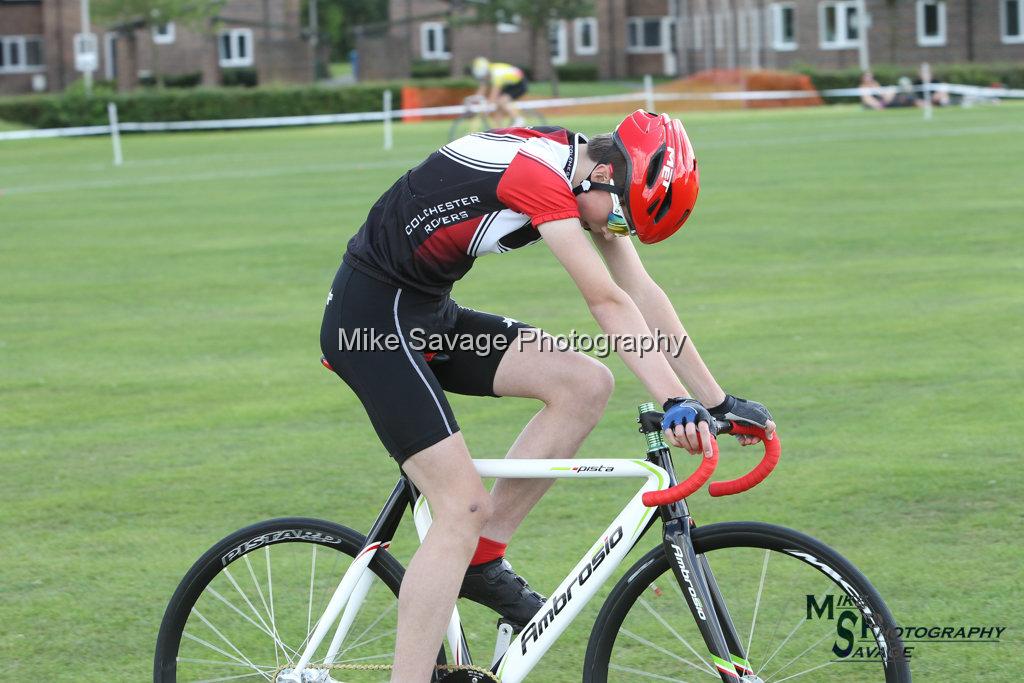 20170806-1101.jpg - Medway Velo Grass Track Event 06-Aug-2017.