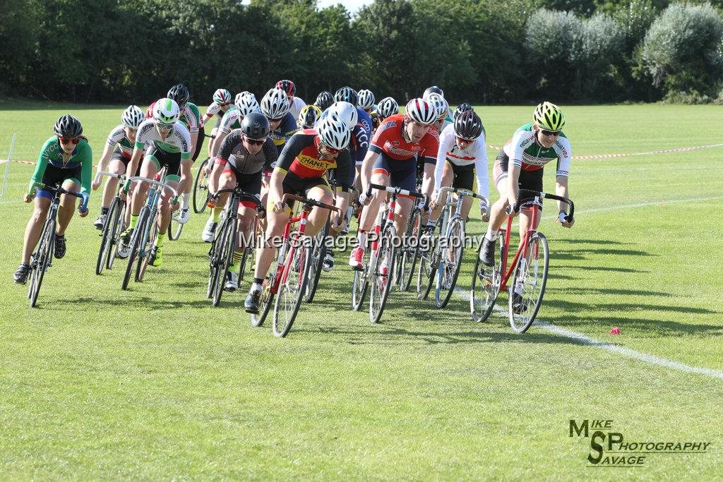 20170806-1953.jpg - Medway Velo Grass Track Event 06-Aug-2017.