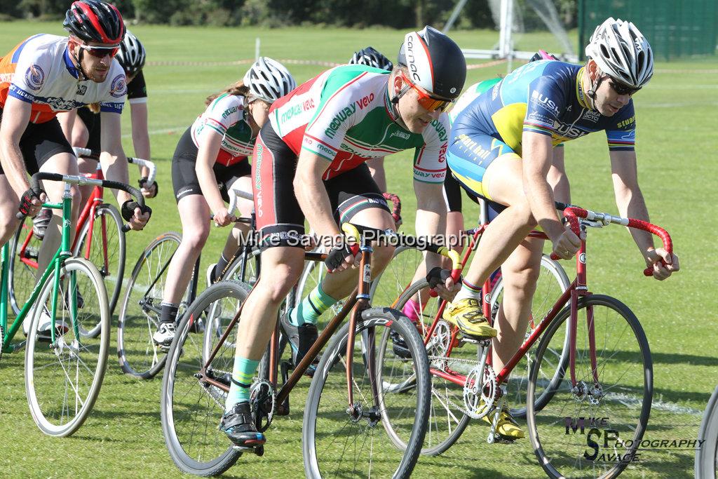 20170806-2035.jpg - Medway Velo Grass Track Event 06-Aug-2017.