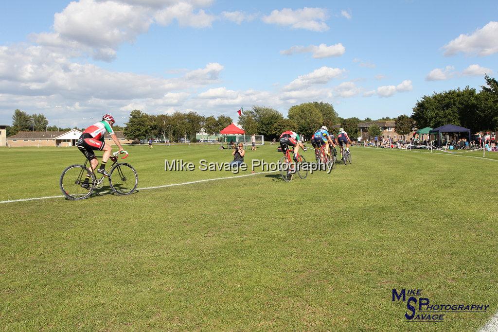 20170806-2256.jpg - Medway Velo Grass Track Event 06-Aug-2017.