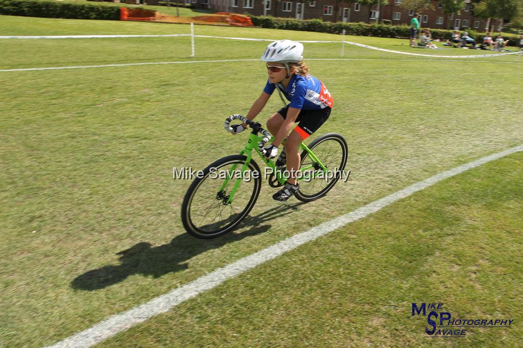 20170806-0820.jpg - Medway Velo Grass Track Event 06-Aug-2017.