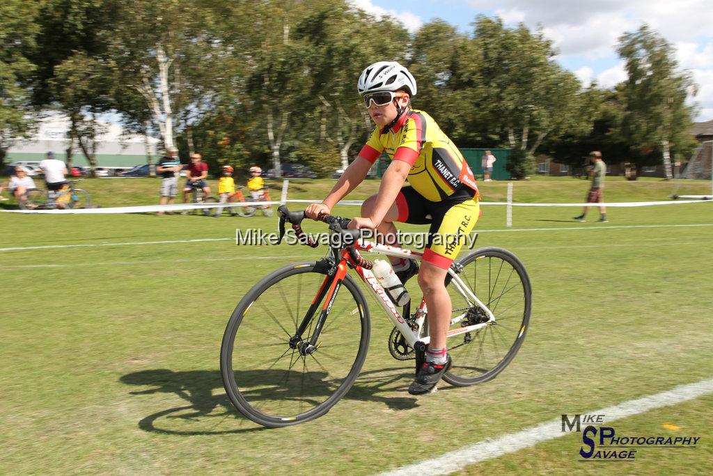 20170806-0899.jpg - Medway Velo Grass Track Event 06-Aug-2017.