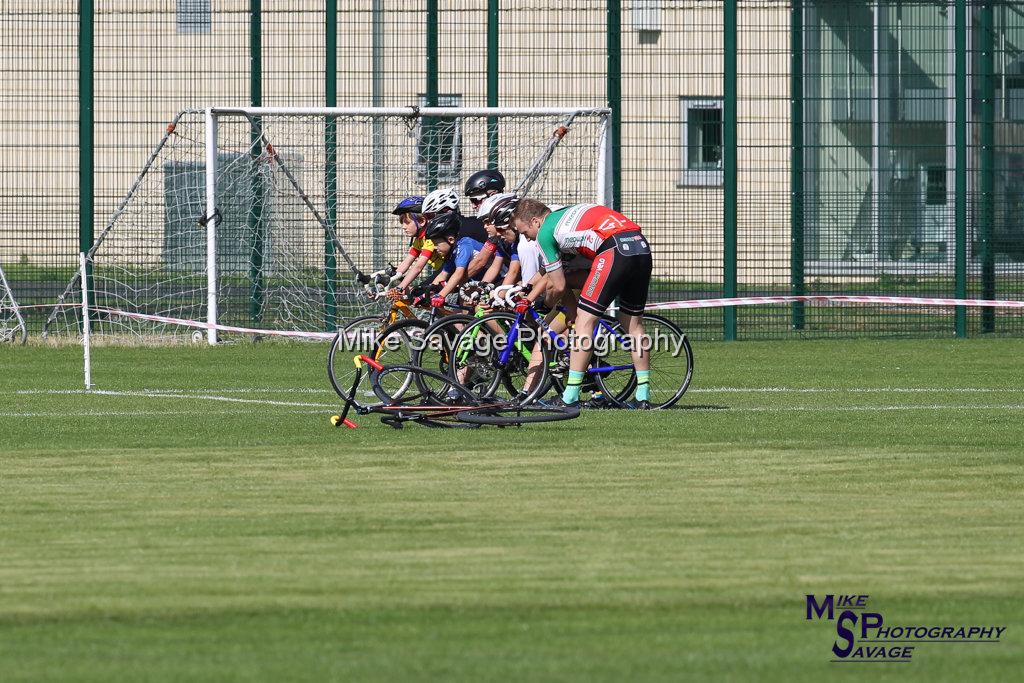 20170806-1709.jpg - Medway Velo Grass Track Event 06-Aug-2017.