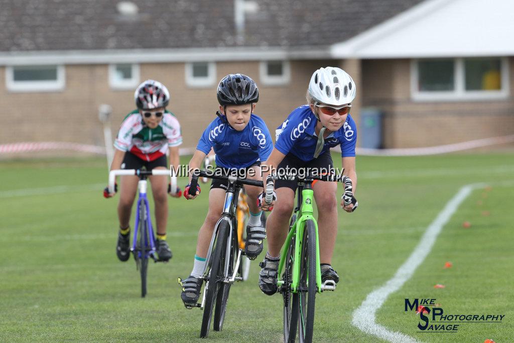 20170806-1258.jpg - Medway Velo Grass Track Event 06-Aug-2017.