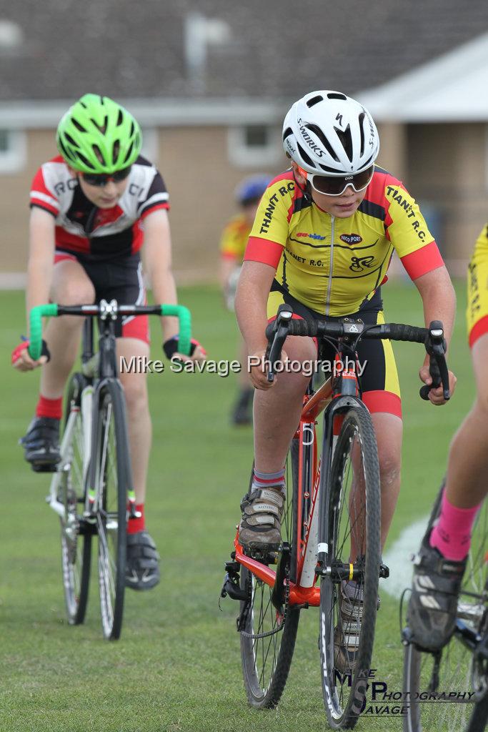 20170806-1294.jpg - Medway Velo Grass Track Event 06-Aug-2017.