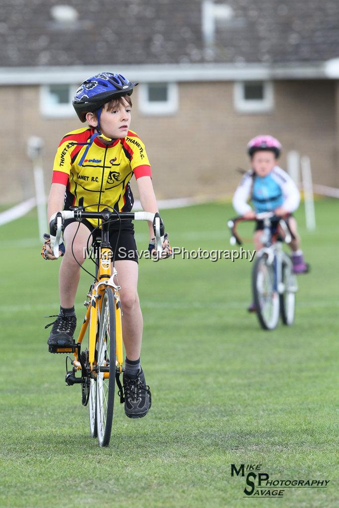 20170806-1303.jpg - Medway Velo Grass Track Event 06-Aug-2017.